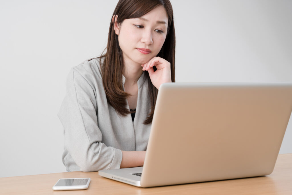 会社設立は税理士に相談すべきか？検討中